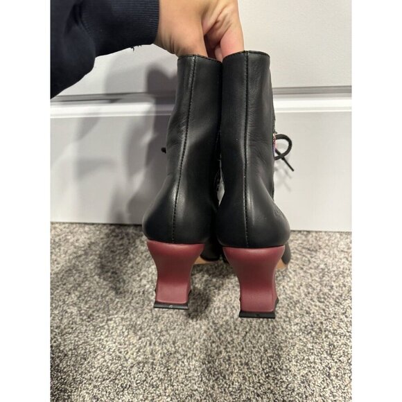 john fluevog super fine dutchess square  toe lace up boot Size 9 EUC - Picture 5 of 7